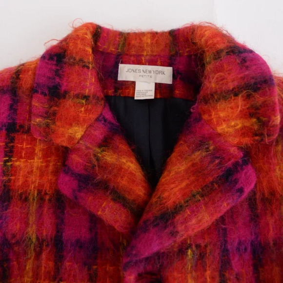 Vintage Jones New York Petites Pink/ Orange 50% Wool 45% Mohair Button Up Jacket - Picture 11 of 13